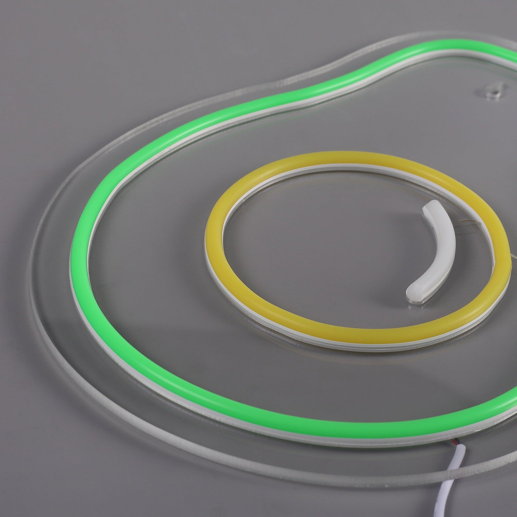 Avocado Neon Væglampe-Lightish-OutletLamper.dk