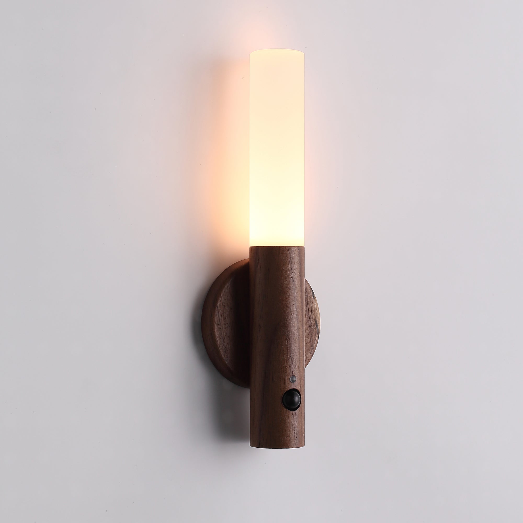 Mutoz Trådløs Magnetisk Væglampe Mørk-Nordic Seasons-OutletLamper.dk