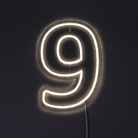 Tal 9 Neon Væglampe-Lightish-OutletLamper.dk