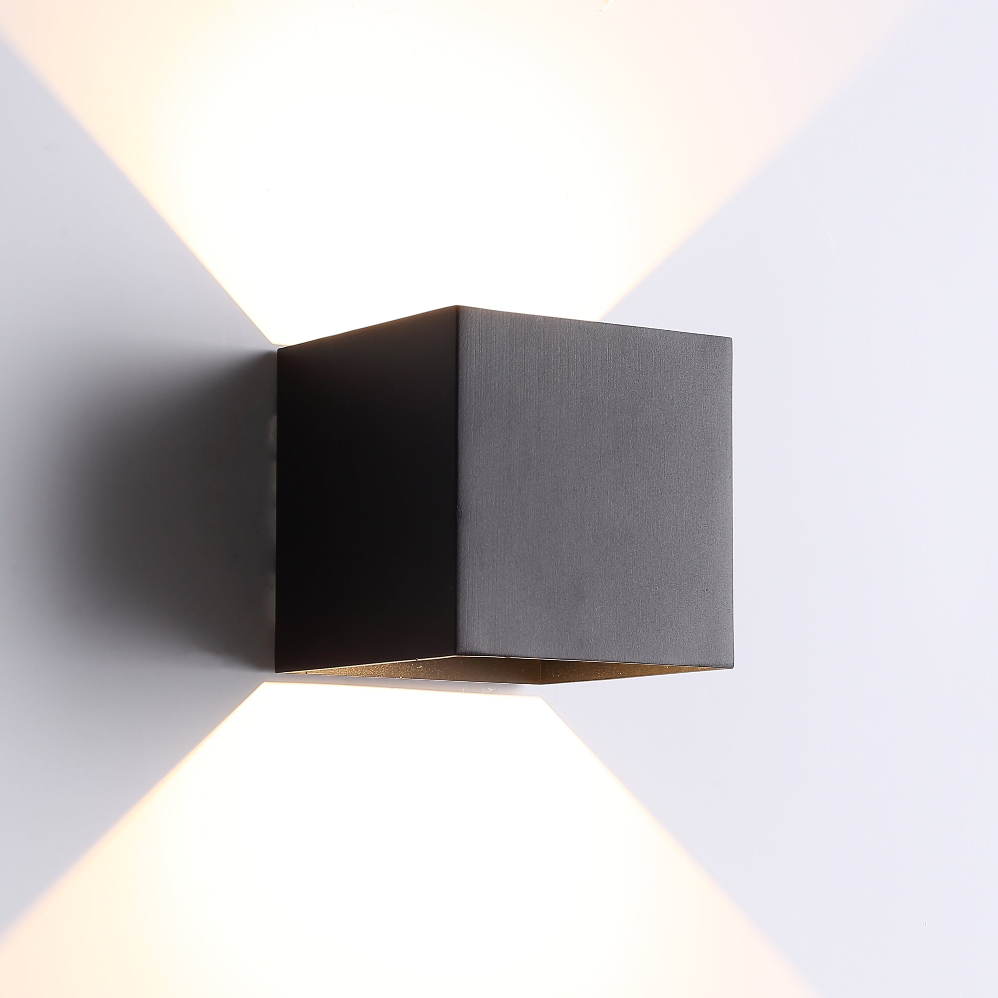 LED Væglampe XL 20W Udendørs Sort-Nordics Pro-OutletLamper.dk
