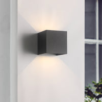 LED Væglampe 12W Udendørs Sort-Nordics Pro-OutletLamper.dk