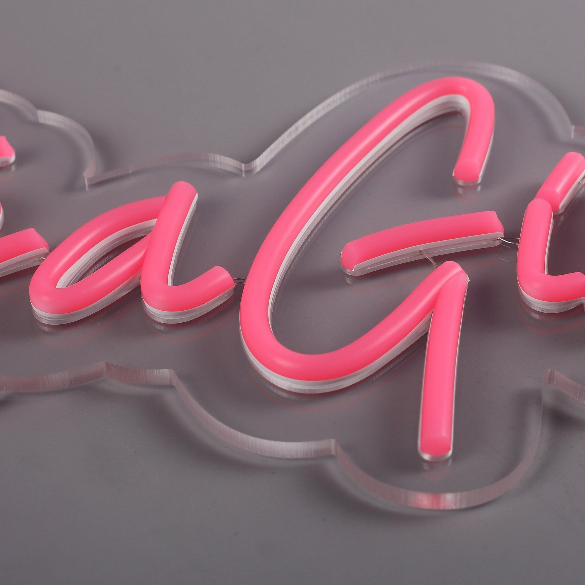 Its a Girl Neon Væglampe-Lightish-OutletLamper.dk