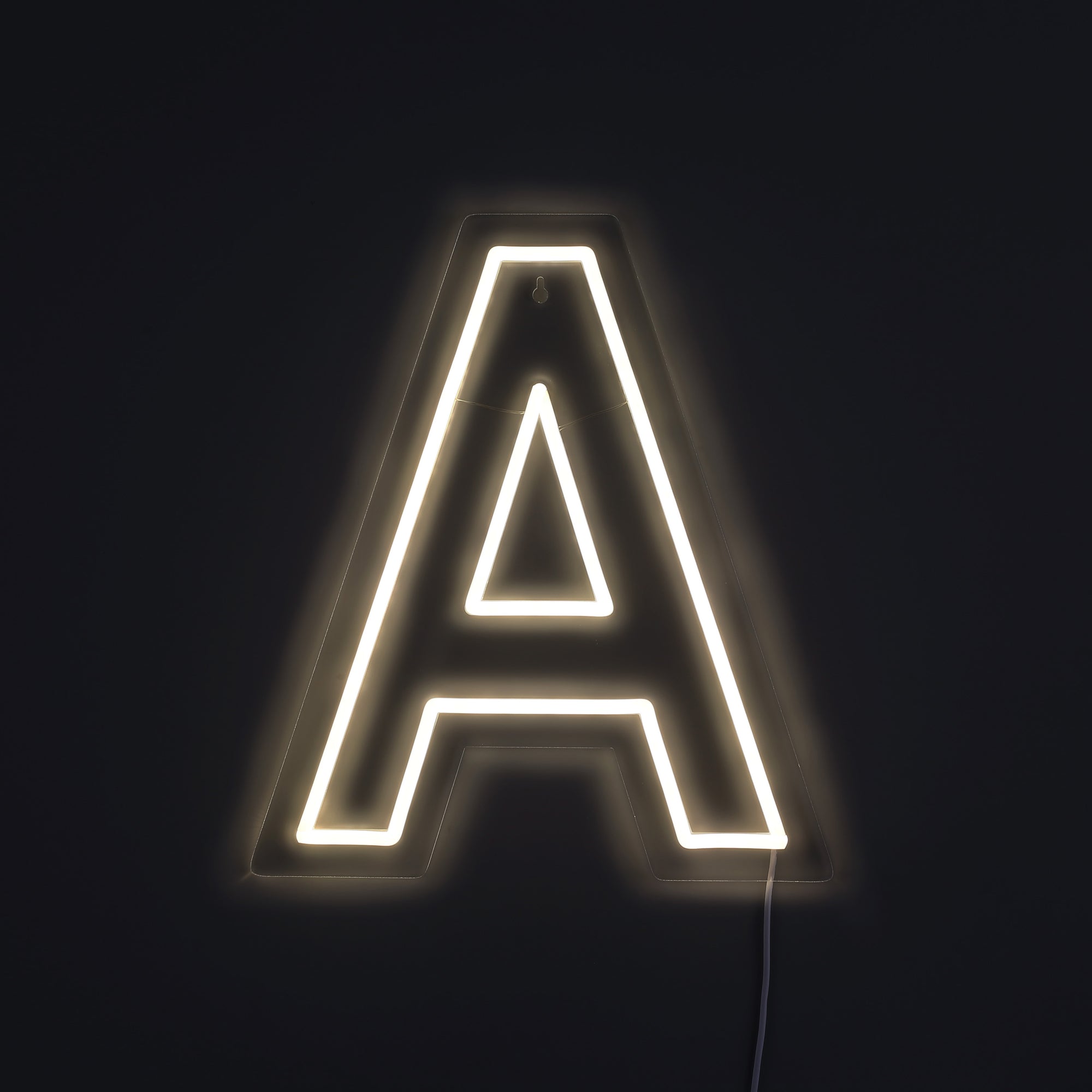 Bogstav A Neon Væglampe-Lightish-OutletLamper.dk