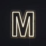 Bogstav M Neon Væglampe-Lightish-OutletLamper.dk