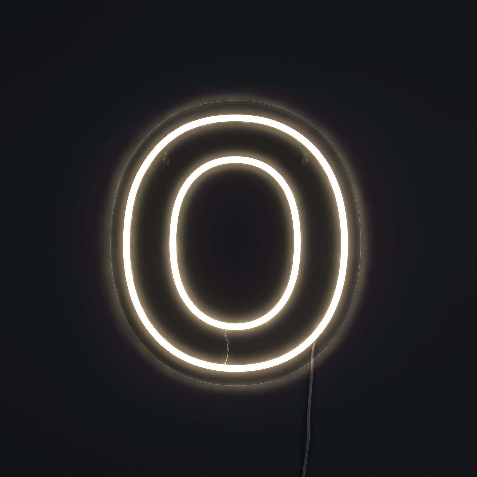 Bogstav O Neon Væglampe-Lightish-OutletLamper.dk