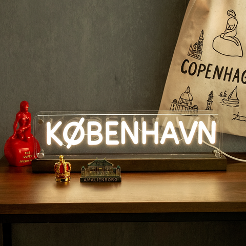 København LED Neon Box Bordlampe