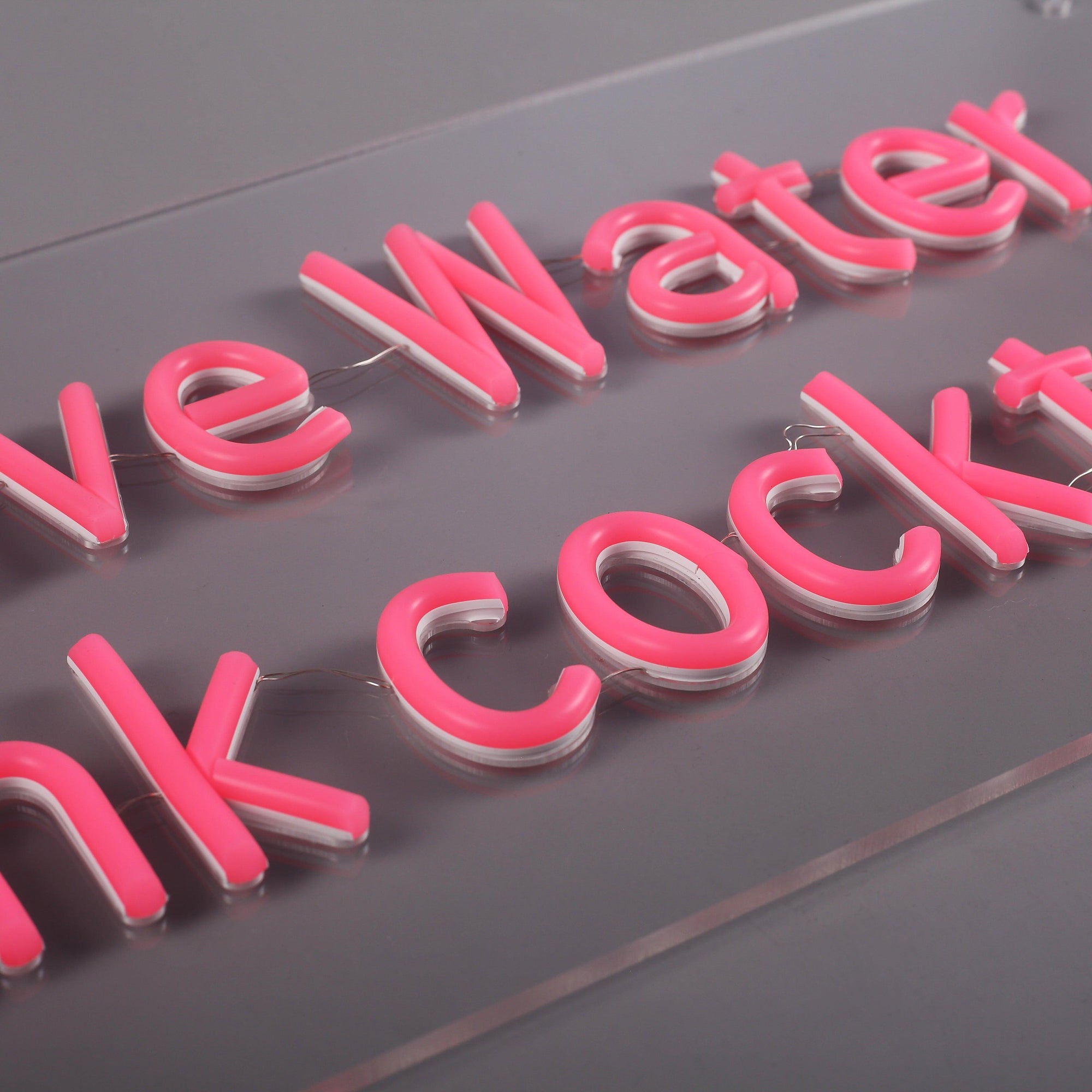 Save Water Drink Cocktails Neon Væglampe-Lightish-OutletLamper.dk
