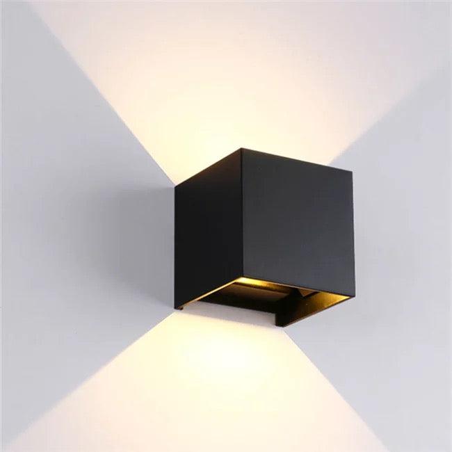 LED Væglampe 12W Udendørs Sort-Nordics Pro-OutletLamper.dk